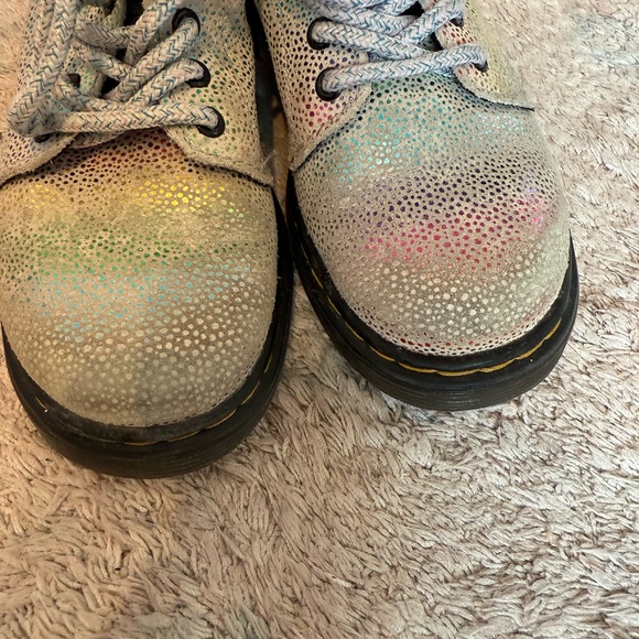 Dr. Martens Kids Boots in Iridescent White - Picture 4 of 5